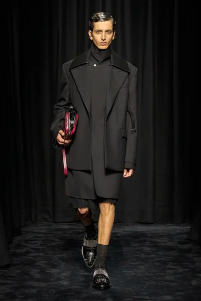 Look 14